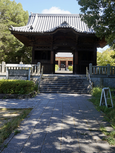 屋島寺の門